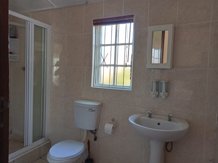 6 Bedroom Property for Sale in Fort Hill Eastern Cape